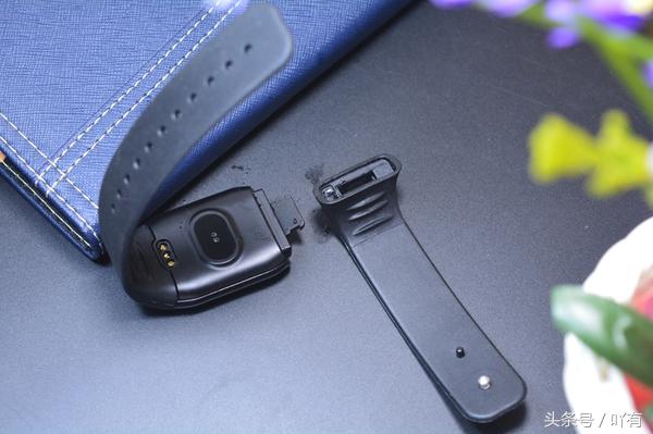 新科技，内置血氧、血压监测功能DuDowatch，又省一笔