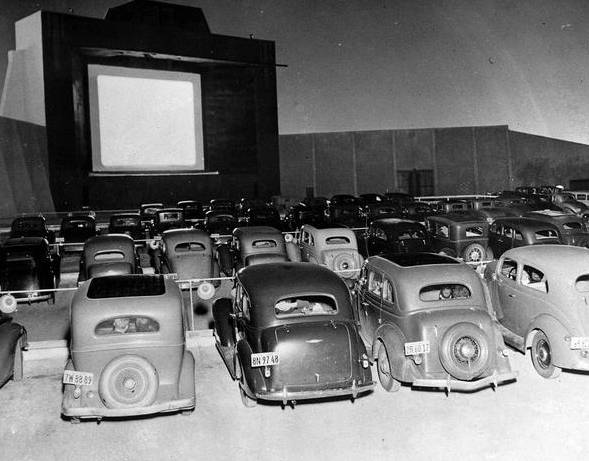 汽车电影院真实视频,世界上第一家电影院在哪个国家