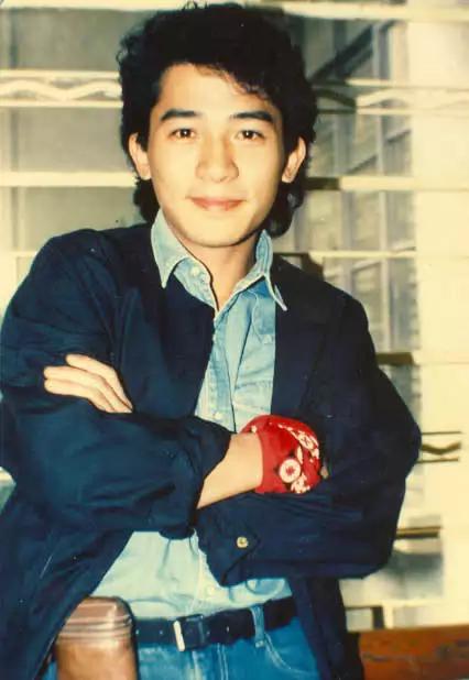 天生桃花眼!前有梁朝伟后有王俊凯,最绝是杨洋对猪的深情凝视~