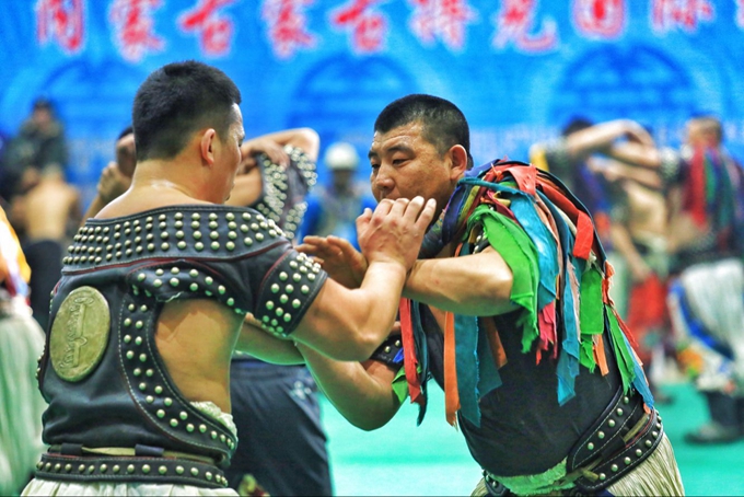 蒙古最精彩的竞技比赛,蒙古国搏克竞技