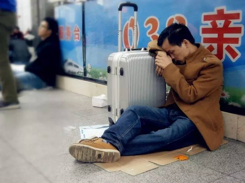 2008年广州火车站春运真实情况,2007年的广州火车站春运视频