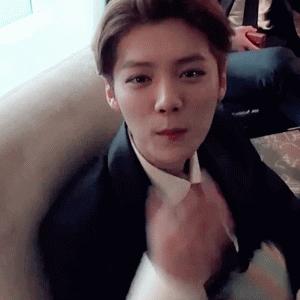 鹿晗自爆童年照,鹿晗童年照萌翻网友