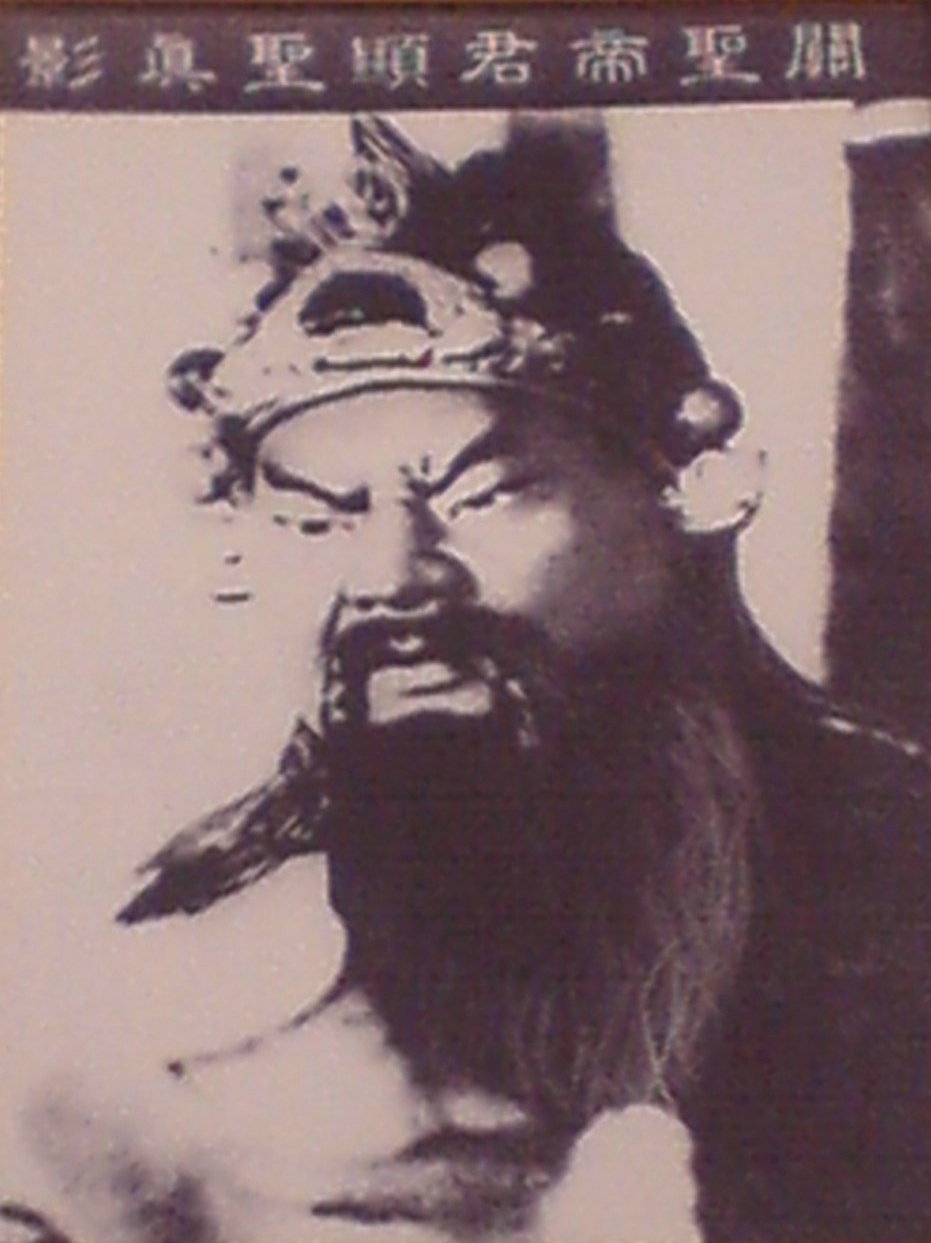 关羽是因为什么败走麦城,老版关羽的丹凤眼卧蚕眉