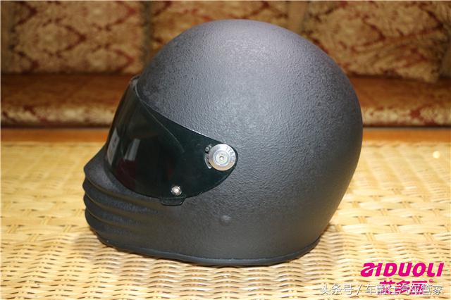 广东头盔喷漆改色,头盔改色最简单的方法