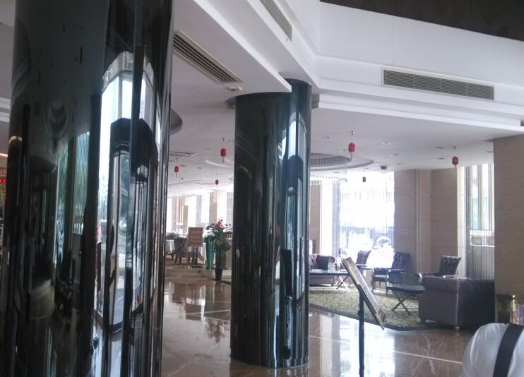 江西旅行遇酒店小卡片拍个照老板大怒