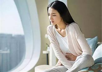 卵巢囊肿腹腔镜手术后十大危害,卵巢囊肿手术后打闭经针危害