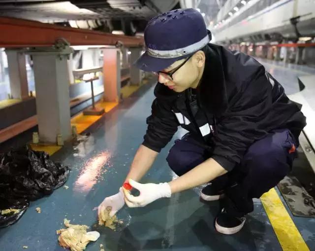 拯救瓶盖君——掏粪男孩的不眠之夜