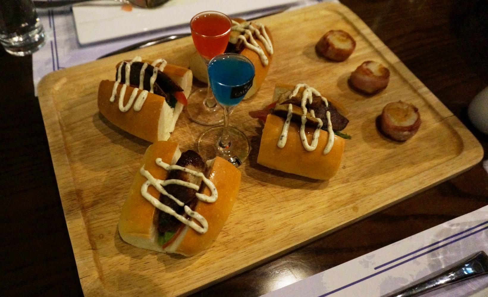 爱情友情最终还是败给亲情,爱情友情都会变成亲情