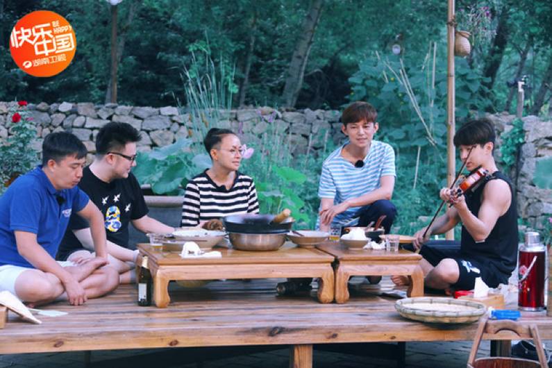 《向往的生活》的开播，也许是制作公司在内容上最顽强的一次坚持