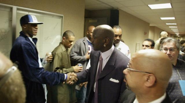 乔丹和艾弗森对位,乔丹和科比詹姆斯还有艾佛森