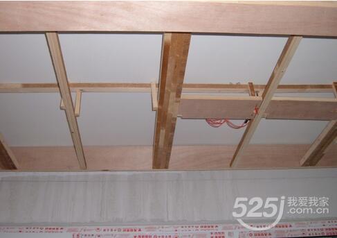 现在天花板装修用什么材料,房间天花板用什么材质