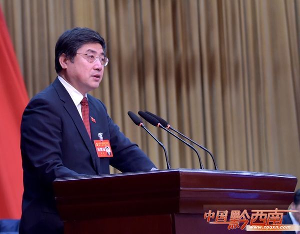 践行底线,五力齐发全面推动脱贫攻坚