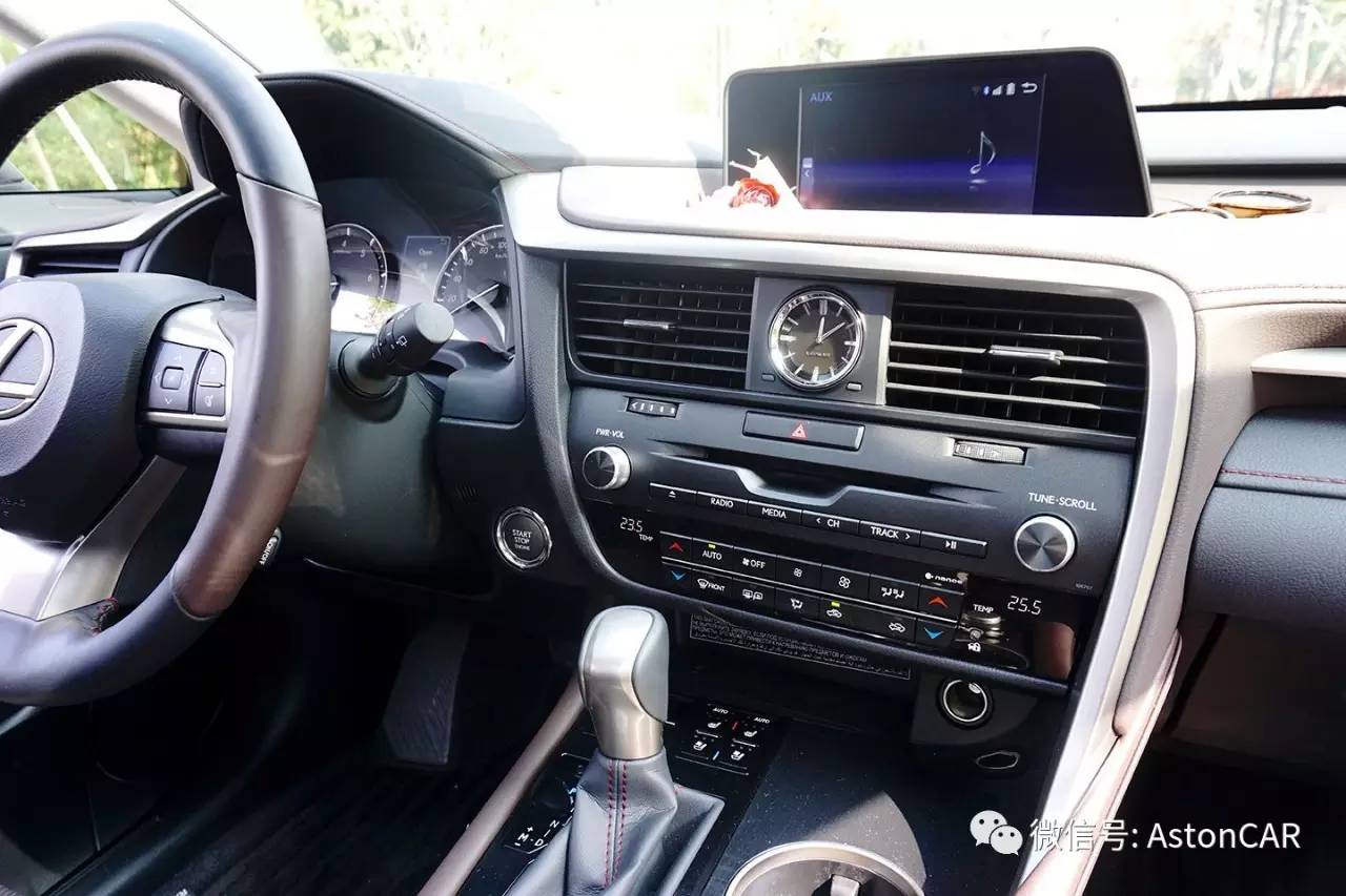 雷克萨斯rx200t价格,雷克萨斯rx450h评测