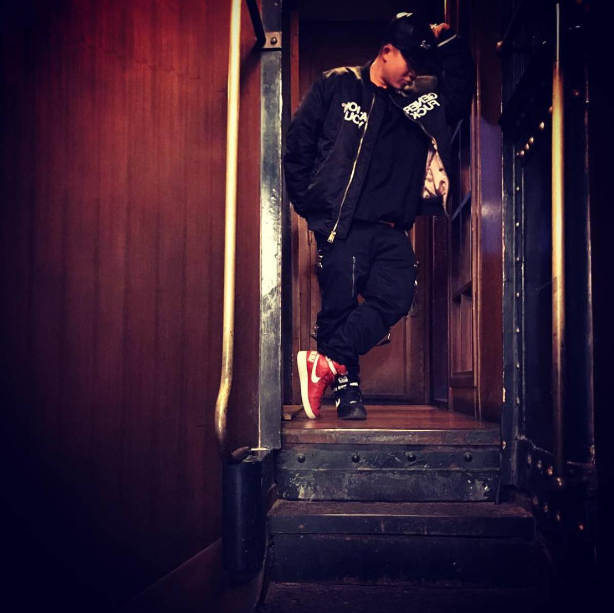 鸳鸯鞋打爆锡安,鸳鸯鞋致敬经典