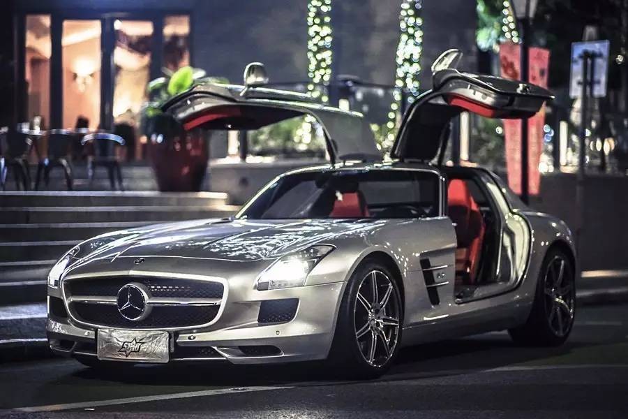 奔驰sls鸥翼现在多少钱,奔驰鸥翼slsamg