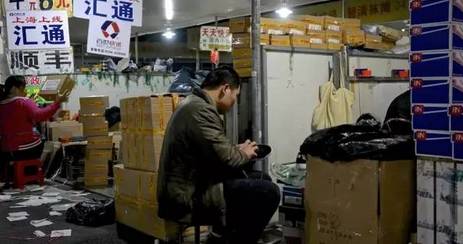 揭秘假鞋鬼市,莆田正品鞋鬼市