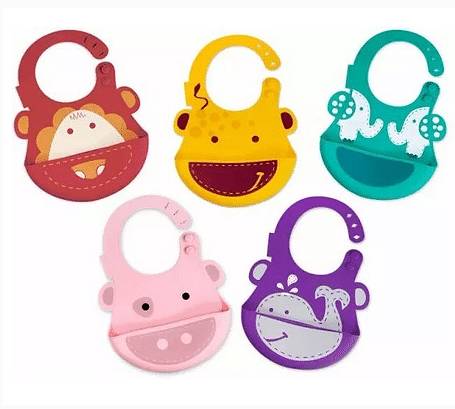 贾静雯小咘咘的照片 (贾静雯是不是给咘咘买的名牌衣服)