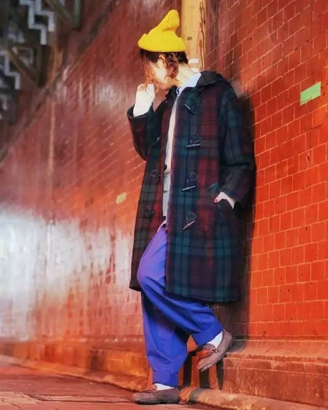 你和女主角之间只差一套韩系大衣,鬼怪同款牛角扣连帽大衣穿搭