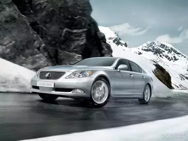 谦谦君子亦需V8！雷克萨斯LS家族历史
