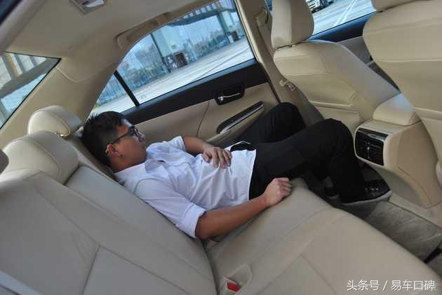 2015款凯美瑞雷克萨斯前脸 (凯美瑞豪华版前格栅)