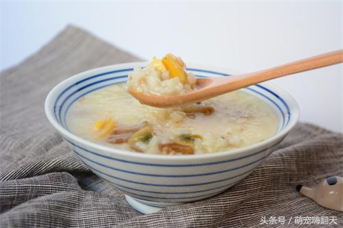 七个月的金毛拉稀怎么回事,金毛吐了没消化的食物是怎么回事