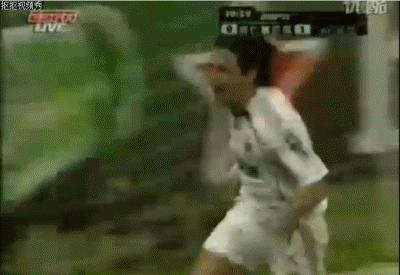 世界足坛名场面c罗背着莫德里奇,世界足坛名场面c罗