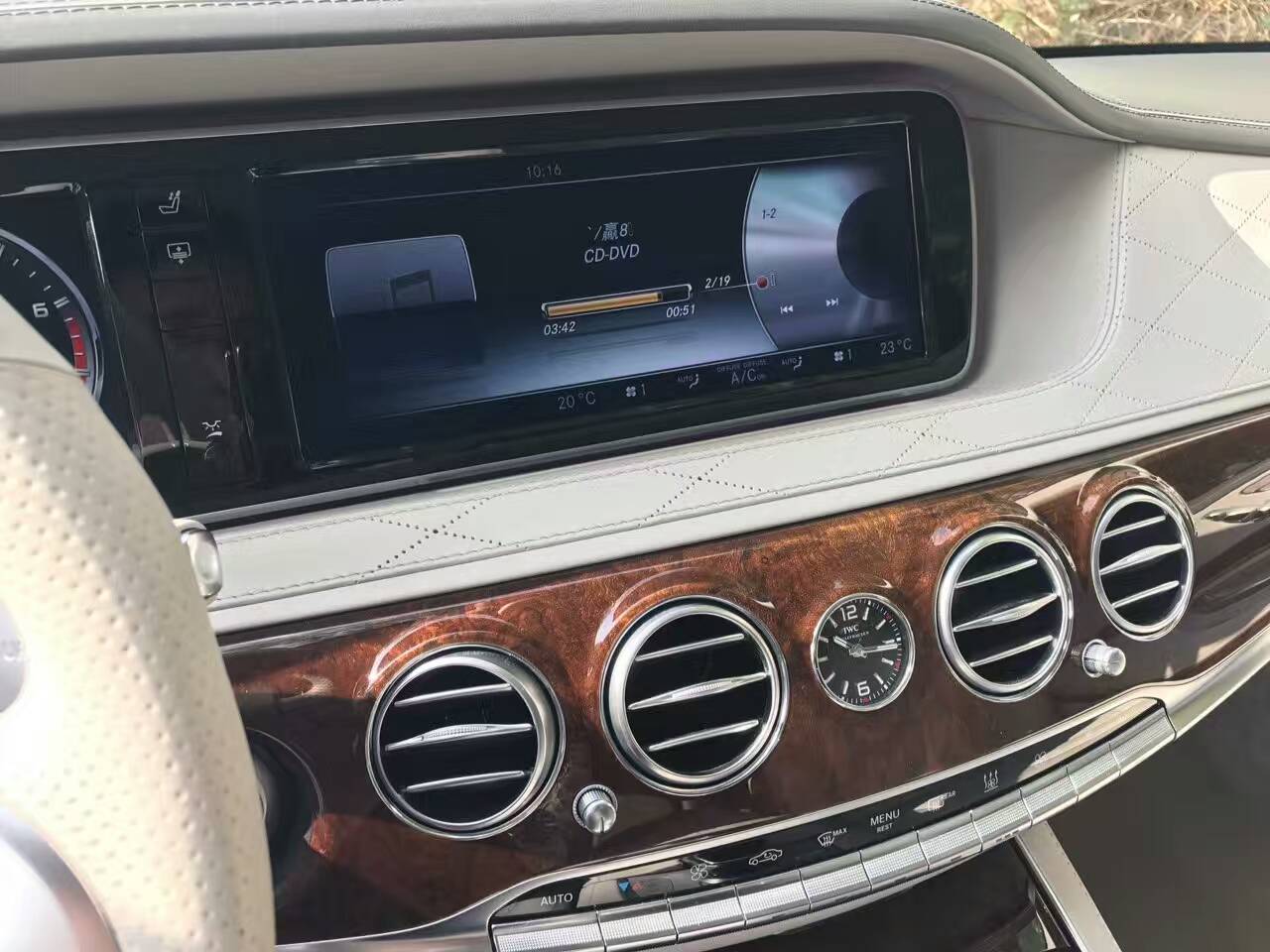 西装暴徒2020款全新奔驰s63amg,奔驰s65amg典藏版西装暴徒