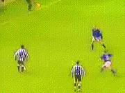 德罗巴训斥假摔队友2010,德罗巴回到更衣室怒斥假摔队友