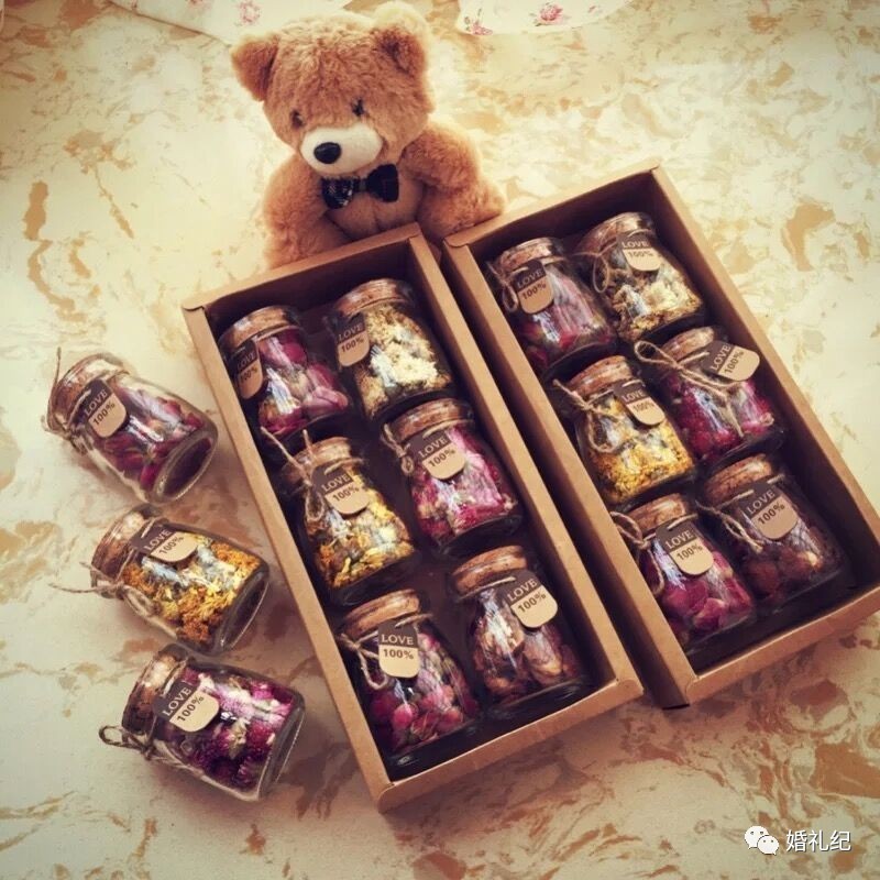 伴娘送新娘什么礼物比较好,结婚应该送朋友点什么礼物最好