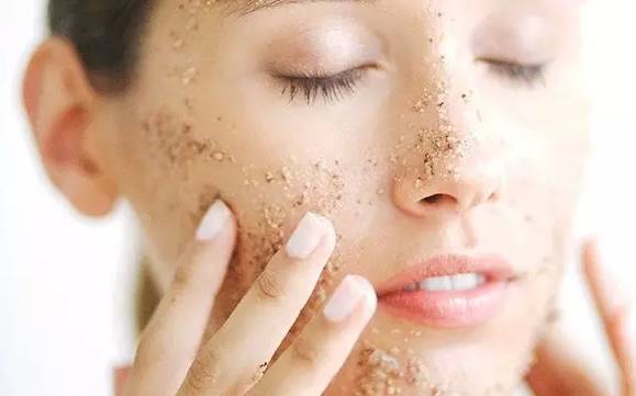 皮肤补水怎么都不够,要怎么补水才是正确的呢