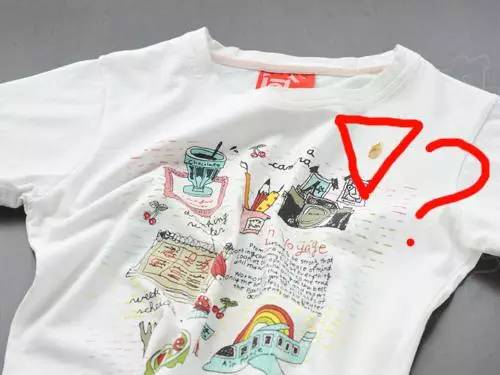 新衣服洗完后有油渍是怎么回事,衣服上弄了油渍洗不掉要怎么处理