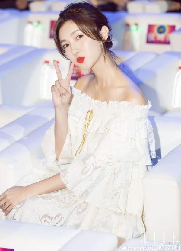 最火的唇妆教程,3d立体唇妆画法视频