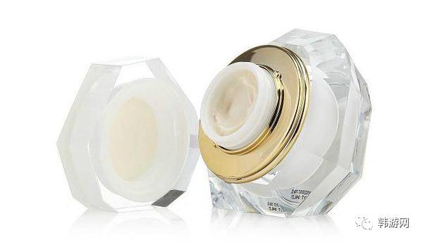 皮肤干燥用哪一款面霜,冬天皮肤特别干补不进去水怎么办