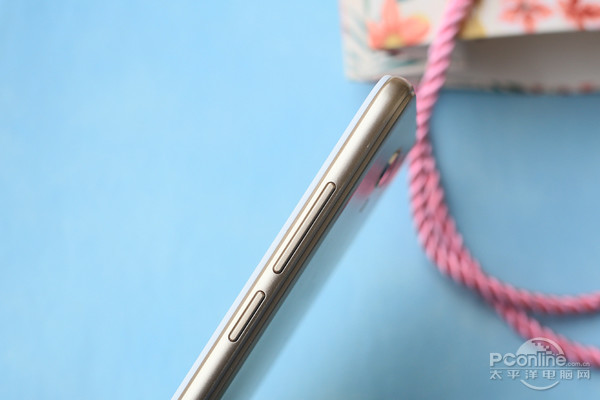 ivviV1M评测：除唯美设计，还支持电信黄金频段