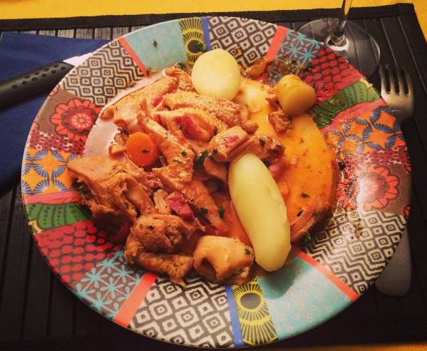 超级有质感高端的餐桌,真正显高级的餐桌