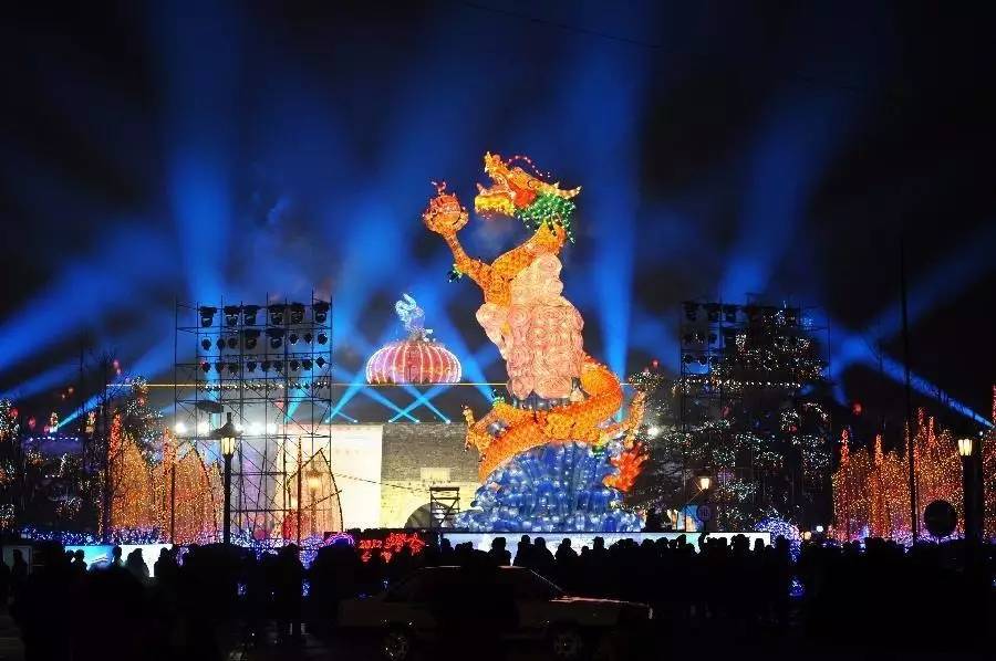 秦淮灯会有哪些看点值得你来,第35届秦淮灯会璀璨亮灯