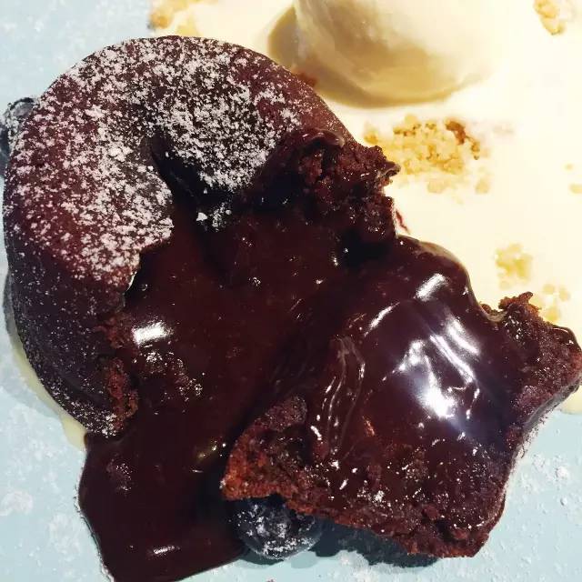 整个魔都已经被ta们攻陷……还不快去拔草秀胖友圈?!