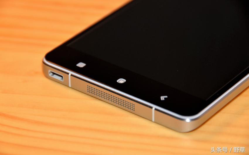 小米note背面贴膜怎么样,小米note12R后贴膜