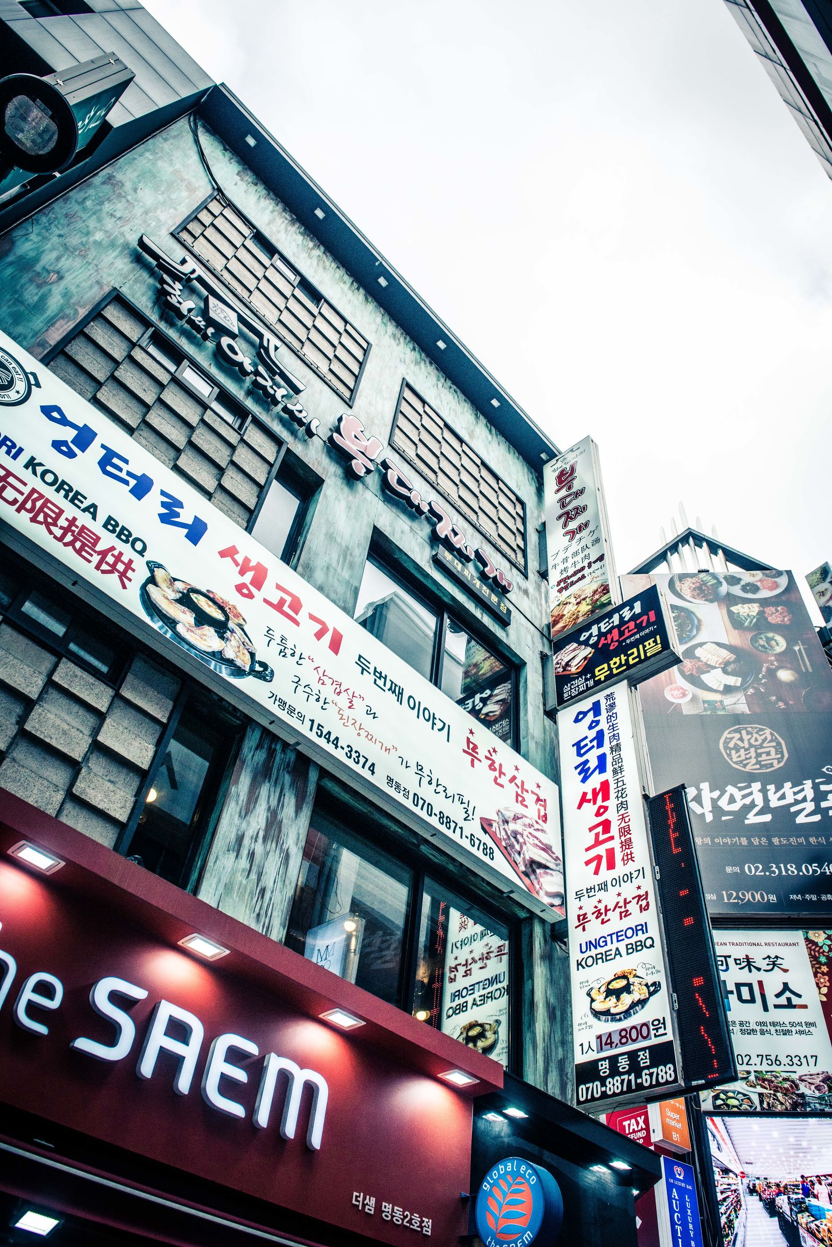 明洞韩国首尔的购物天堂,首尔明洞高档购物中心