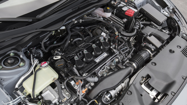 2016款和2019款思域外观对比图,2020款思域两厢新锐控碰撞测试