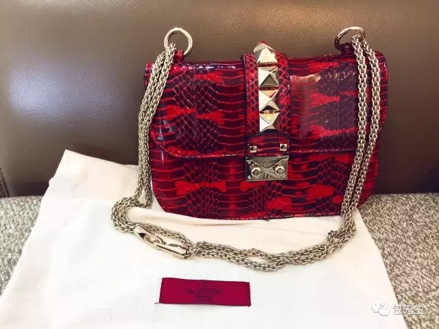 包粉晒包，新年到，用新包，送祝福！