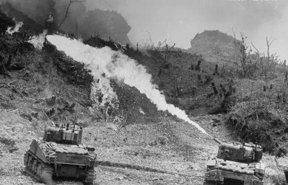 揭秘二战中日军的欺骗宣传：三个“倒霉蛋”竟成“肉弹三勇士”