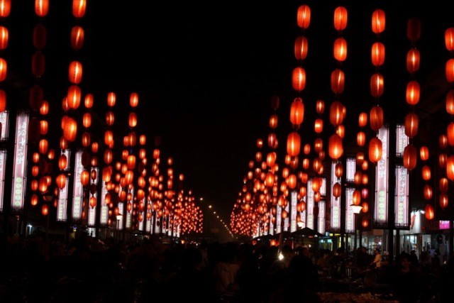 八大城市的美食街一场舌尖上的美味之旅