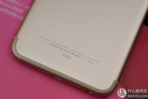 vivoxplay6内外屏是一体的吗,vivoxplay6曲面屏参数