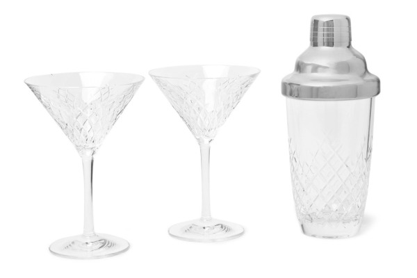 怎么提醒男朋友情人节送礼物 (怎么回复男朋友送的情人节礼物)