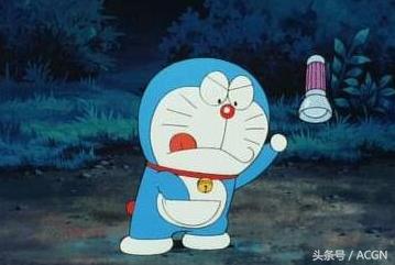 哆啦a梦大雄拿手电筒,哆啦a梦豪华手电筒中文版