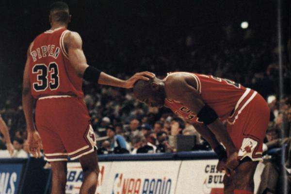 探秘公牛的1998——人类的求生欲,迈克尔乔丹的求胜欲!