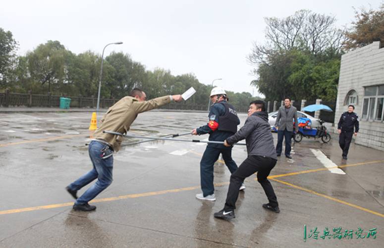 既能打怪兽，又能灭倭寇！揭秘无所不能的史前神兵：叉