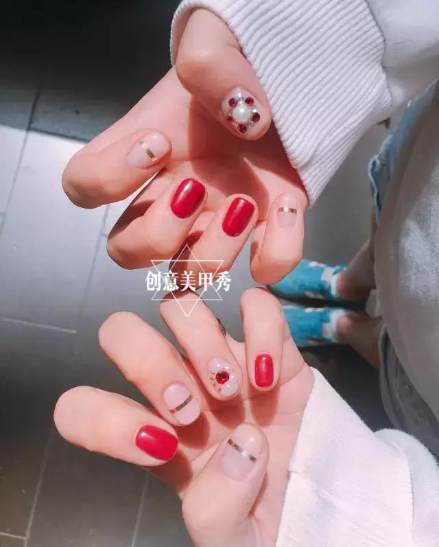 永不过时的5款美甲你做过几款,再不做美甲就要疯了音频