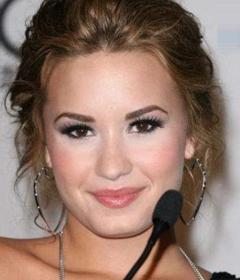 你应该知道的彩妆小常识,彩妆入门到底该买啥